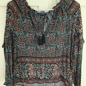 American Eagle Floral Print Top